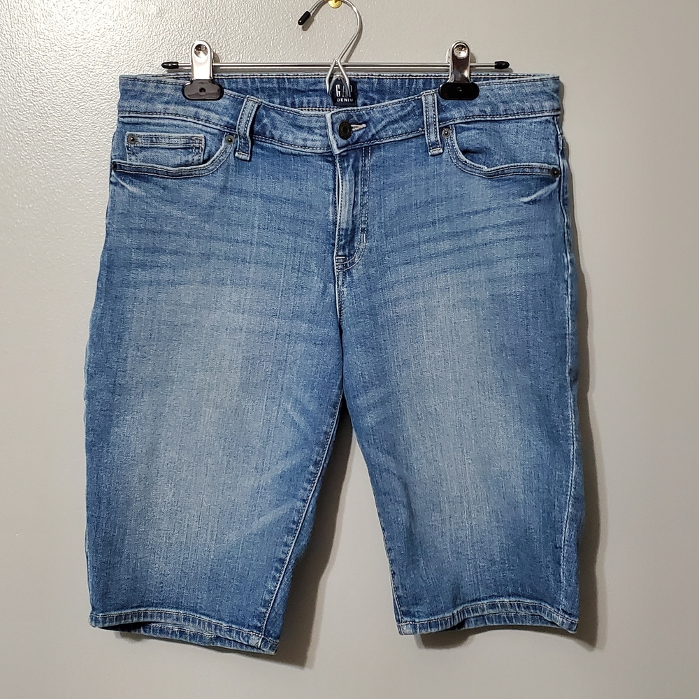 GAP Women's Denim Blue Bermuda Jean Shorts Size 29